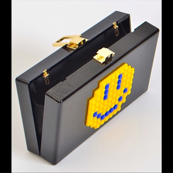NWT. Happy face Acrylic Lego clutch. - Picture 3 of 4